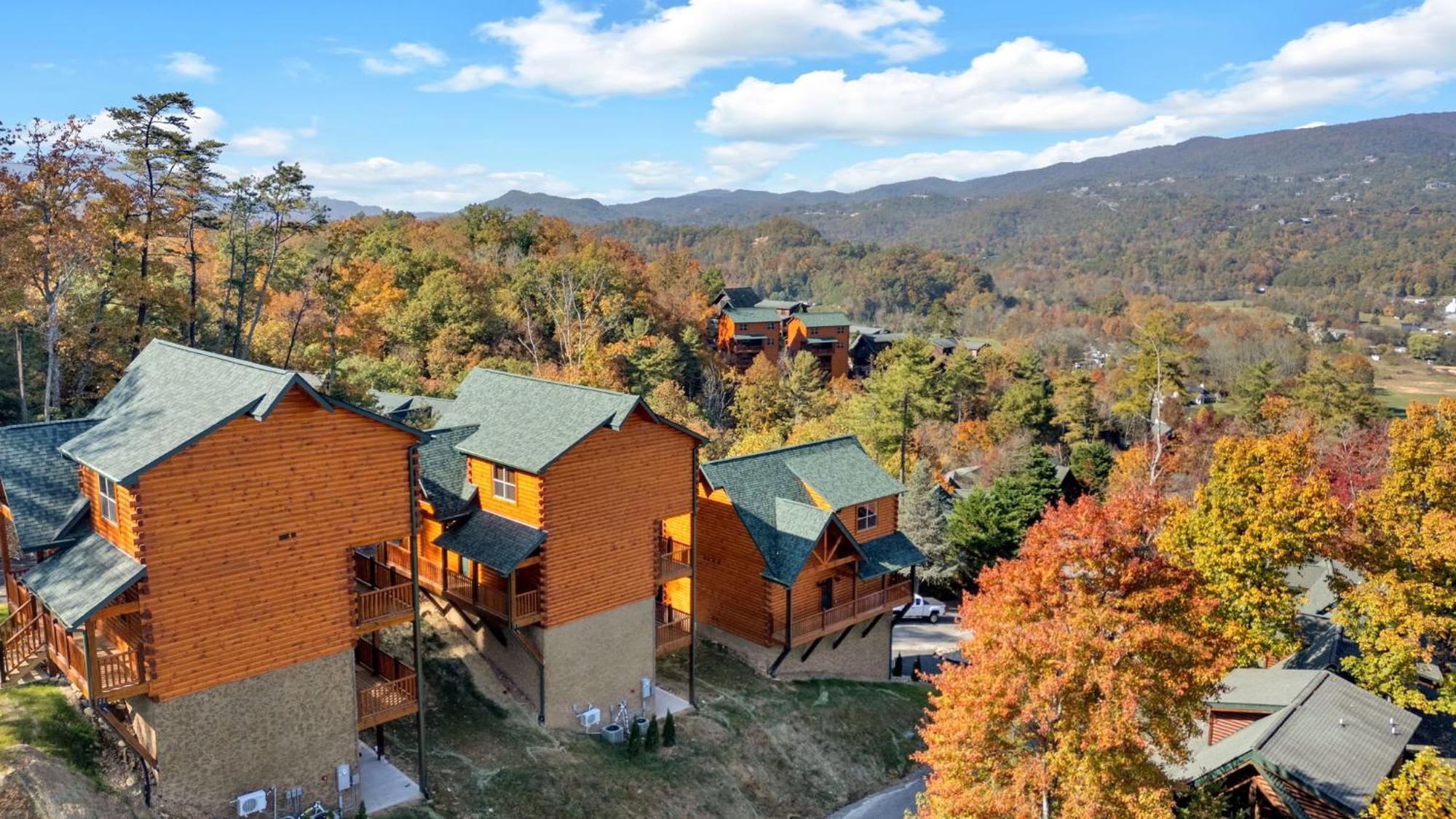 New Luxury Cabin With Indoor Pool, Hot Tub, & Theater Villa Pigeon Forge Eksteriør bilde