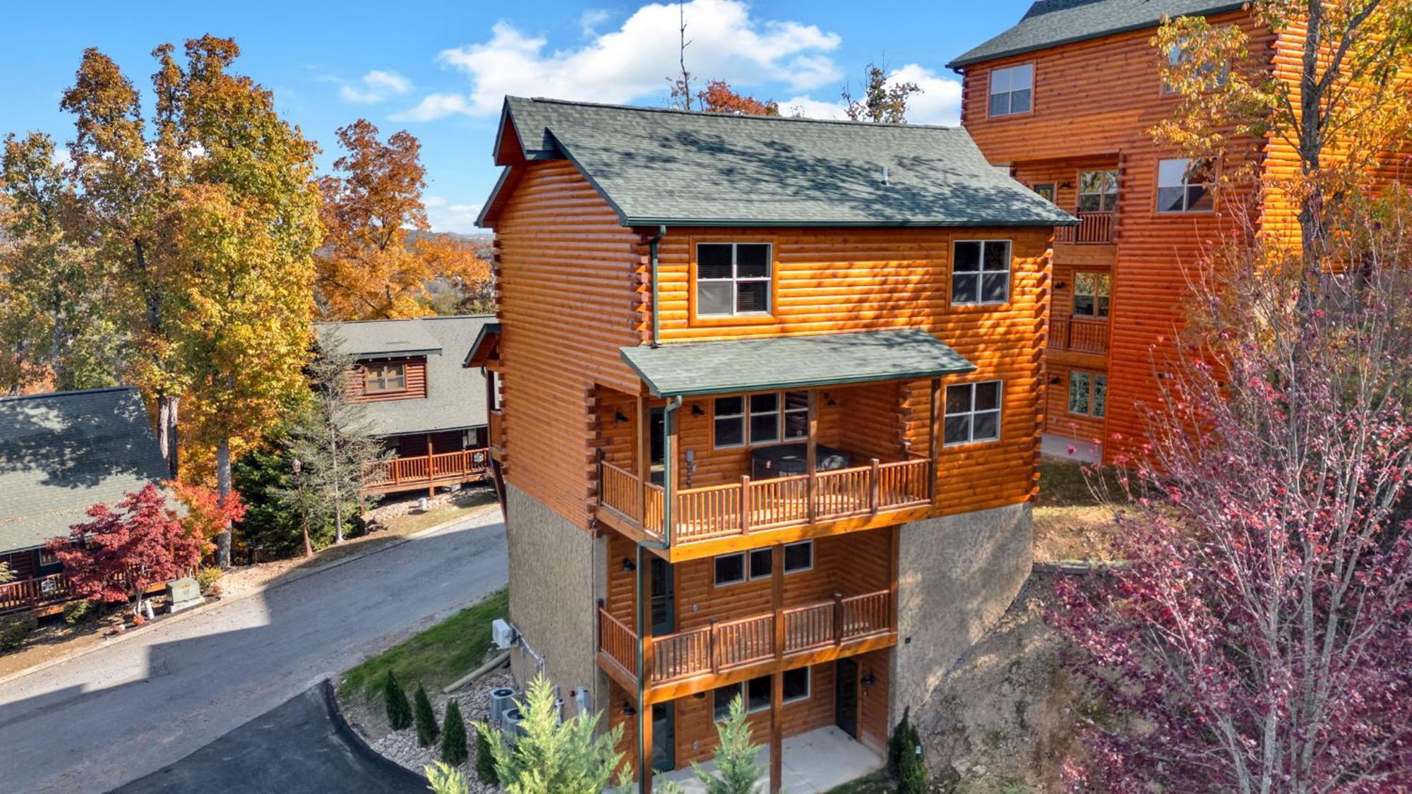 New Luxury Cabin With Indoor Pool, Hot Tub, & Theater Villa Pigeon Forge Eksteriør bilde