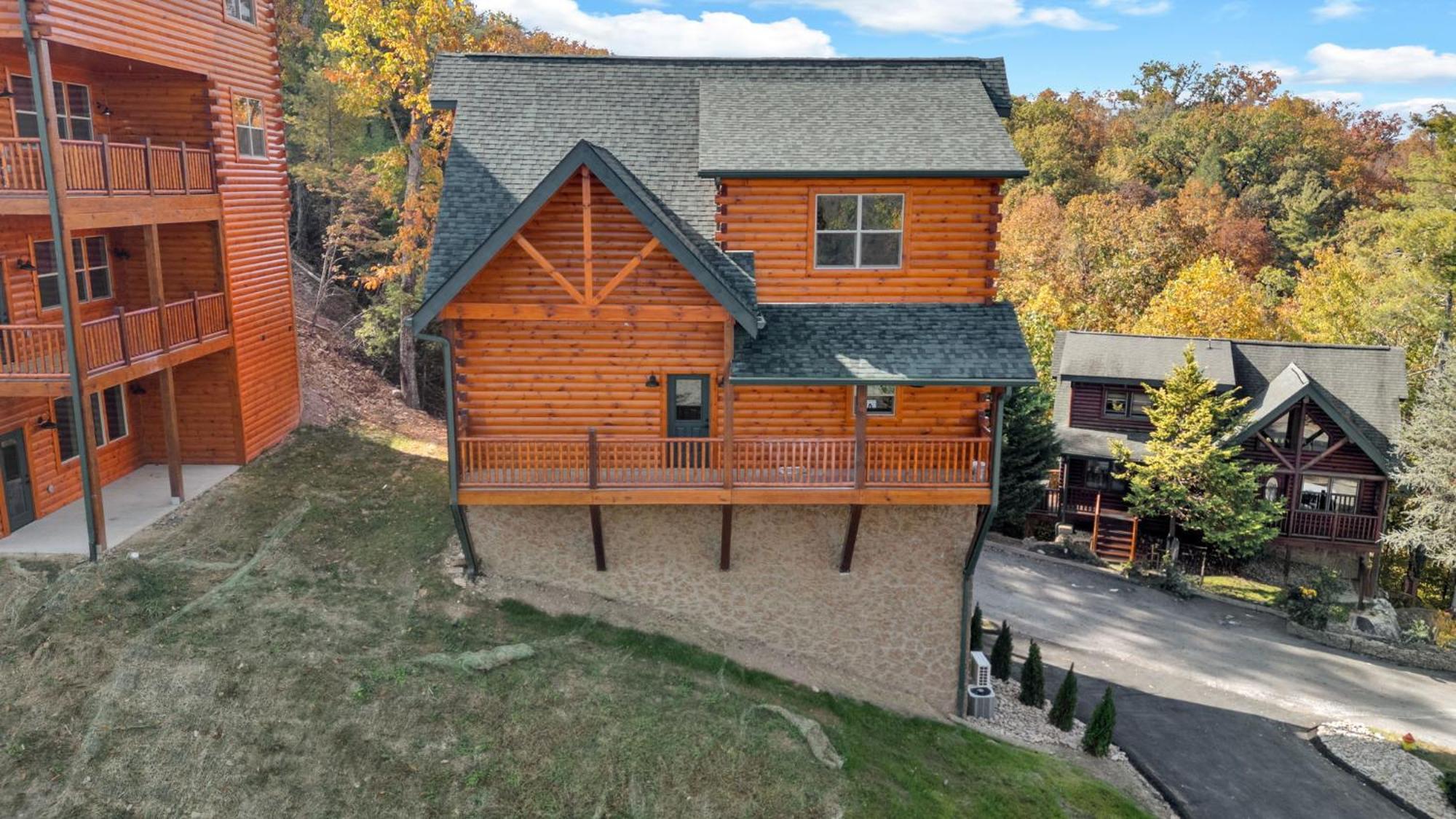 New Luxury Cabin With Indoor Pool, Hot Tub, & Theater Villa Pigeon Forge Eksteriør bilde