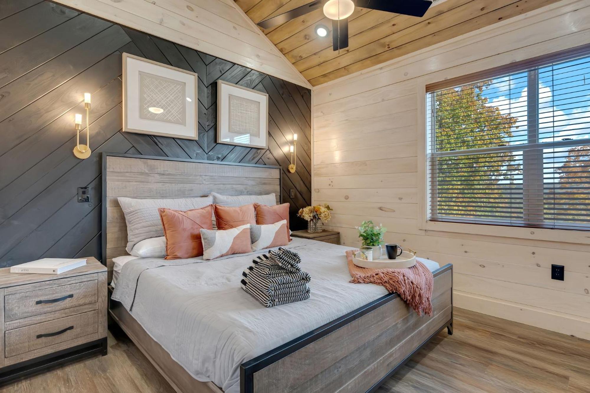 New Luxury Cabin With Indoor Pool, Hot Tub, & Theater Villa Pigeon Forge Eksteriør bilde